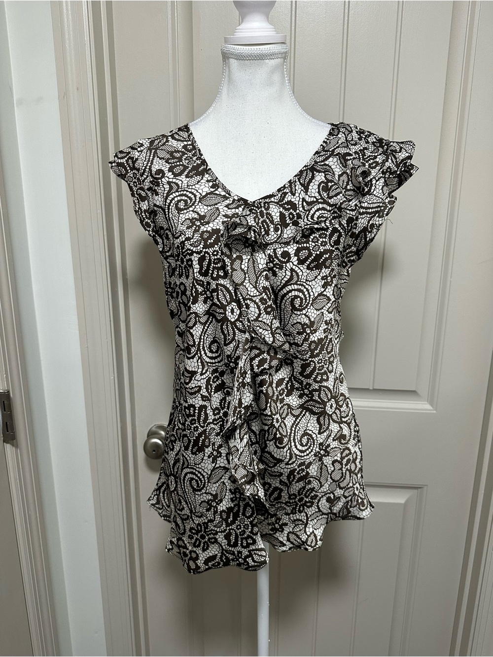 Signature by Larry Levine Paisley Ruffle V-Neck Blouse